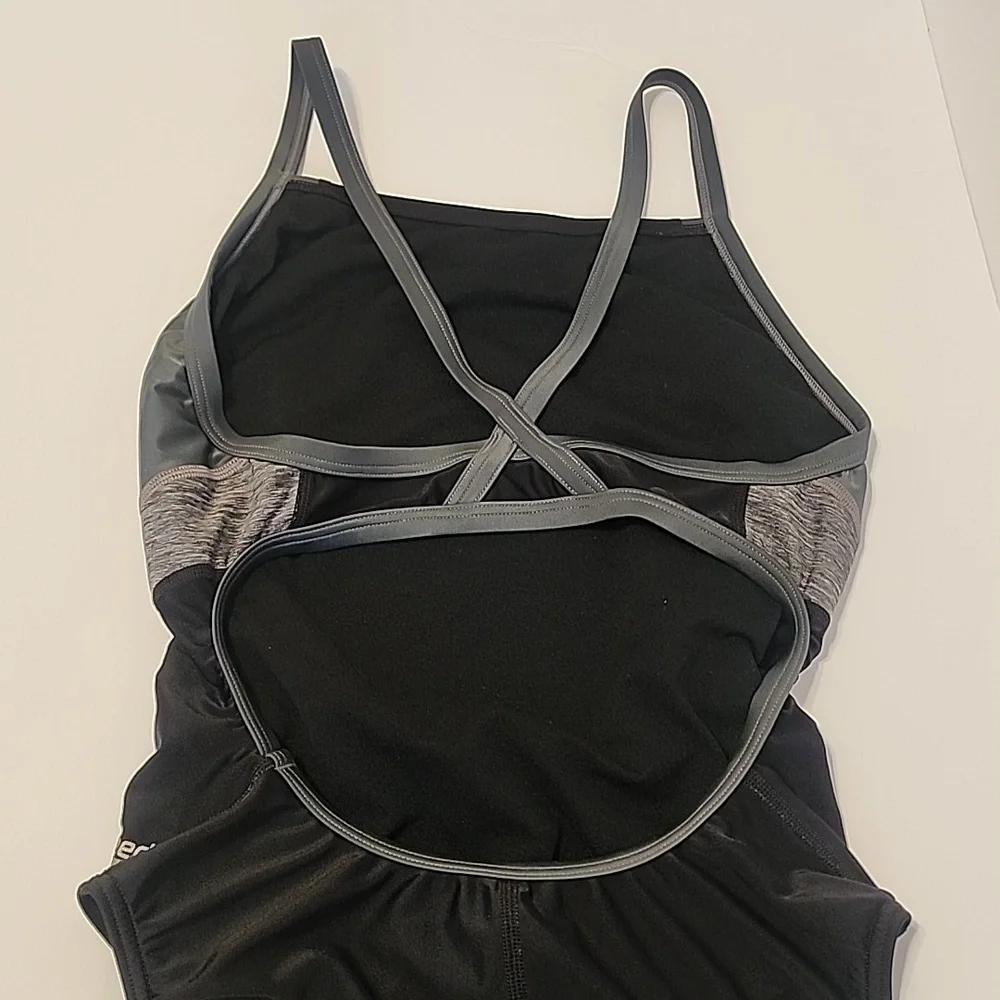 Speedo Pro LT Women's Swimsuit Size 10/36 Black Size M